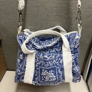 Small duffle bag. Hawaiian flag